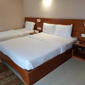 https://devanganam-residency.kerala-hotels.net