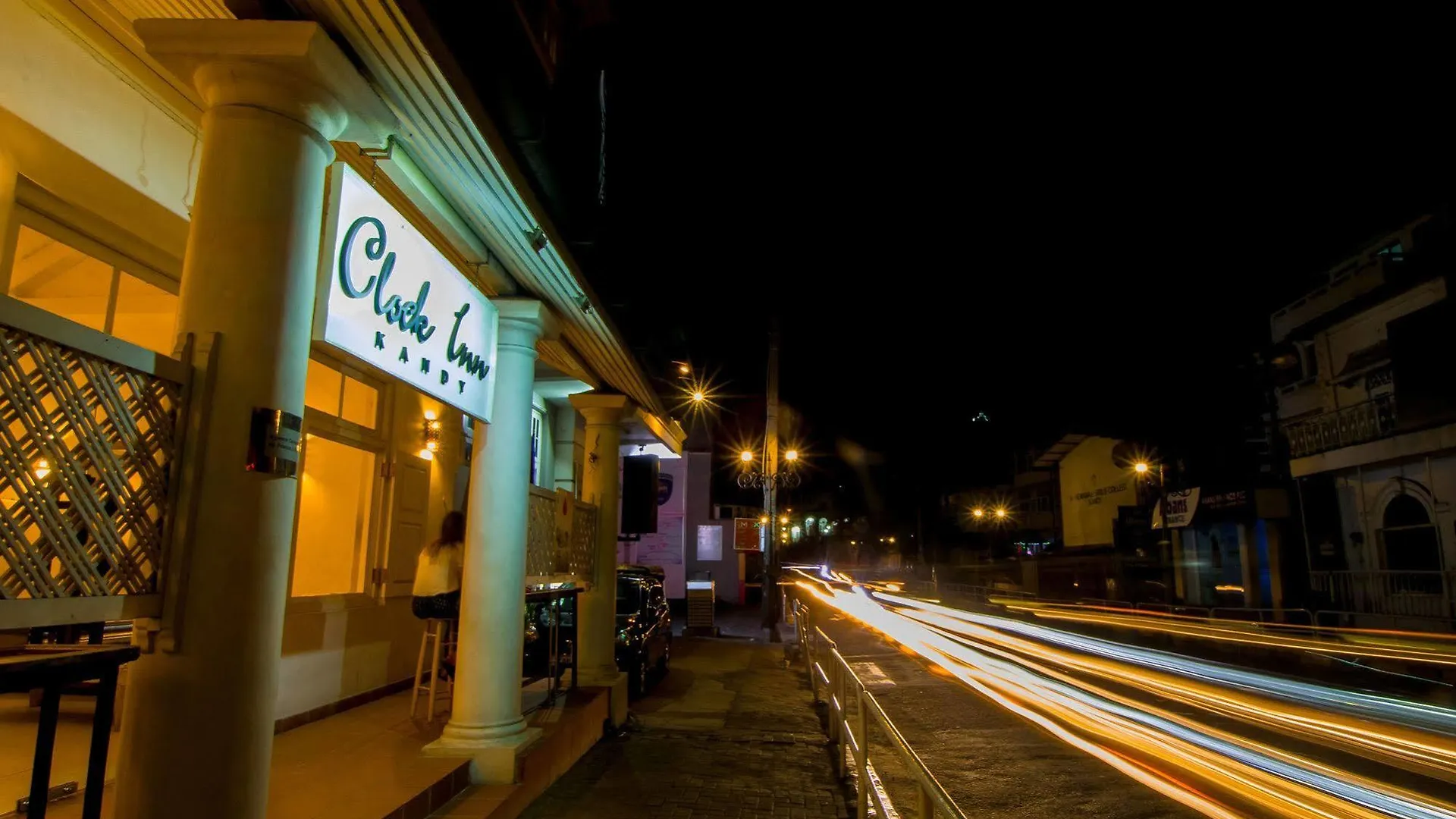 Clock Inn Kandy 2*,